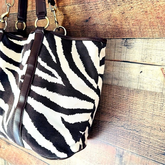 Micheal Kors Animal Print Canvas/Leather Tote Bag - Picture 4 of 11